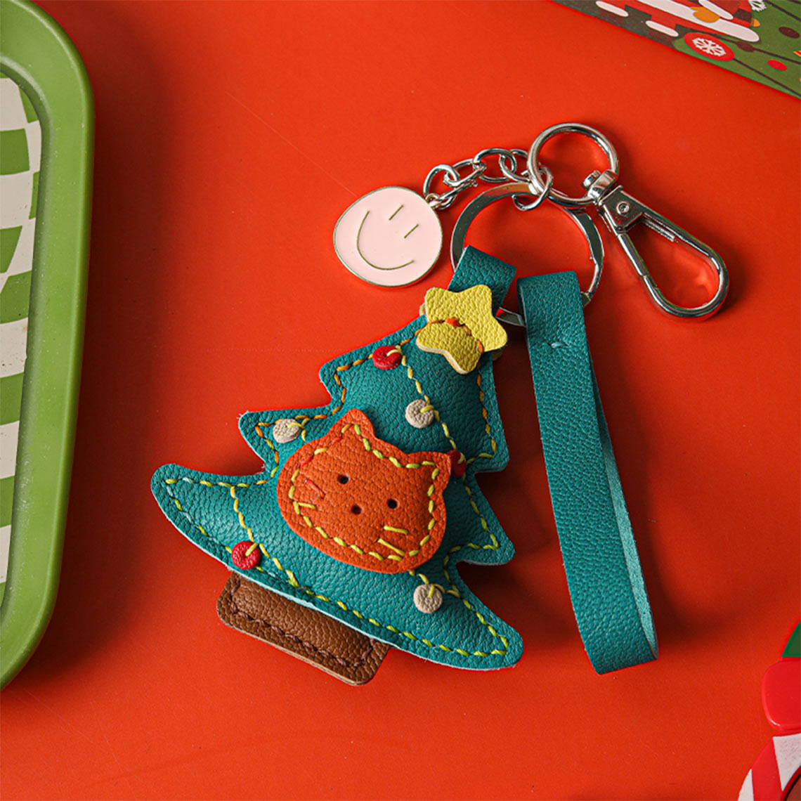 G8activist® Leather Kitty Christmas Tree Keychain DIY Kit - Image 7