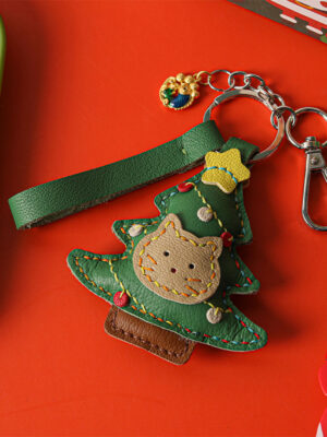 G8activist® Leather Kitty Christmas Tree Keychain DIY Kit