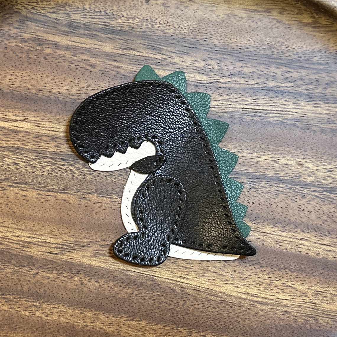 G8activist® Leather Dinosaur Keychain DIY Kit