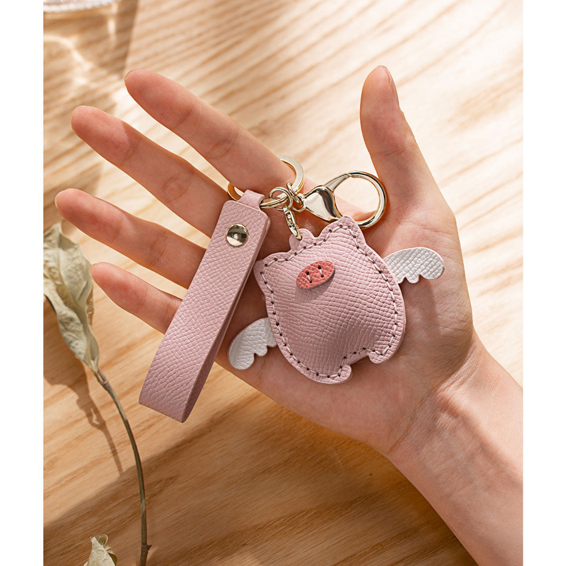 G8activist® Leather Flying Pig Keychain DIY Kit - Image 7