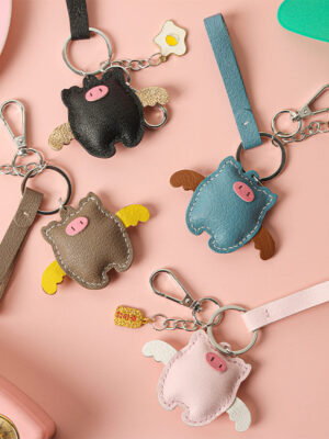 G8activist® Sheep Leather Piglet Keychain DIY Kit