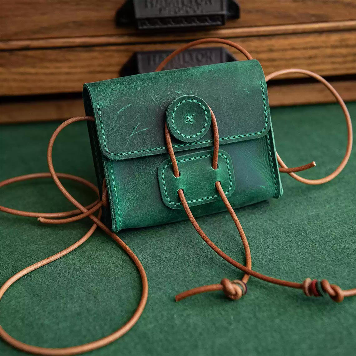 G8activist® Full Grain Leather Mini Square Bag DIY Kit - Image 11