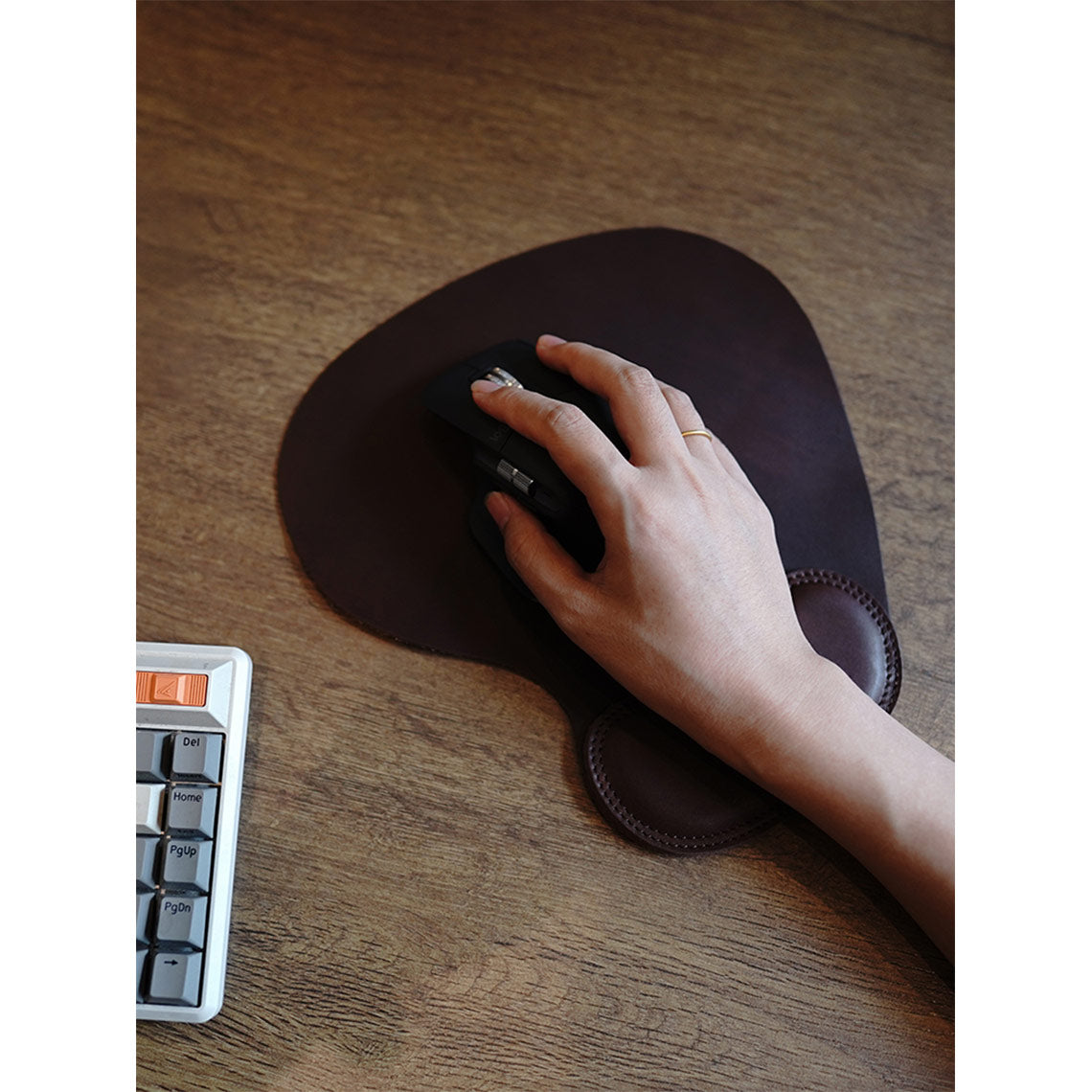 G8activist® Full Grain Leather Wrist Rest Mouse Pad - Image 5