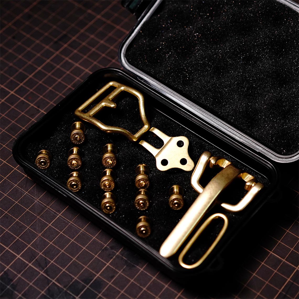 G8activist® Full Grain Leather Knight Buckle Cowboy Belt DIY Kit - Image 4