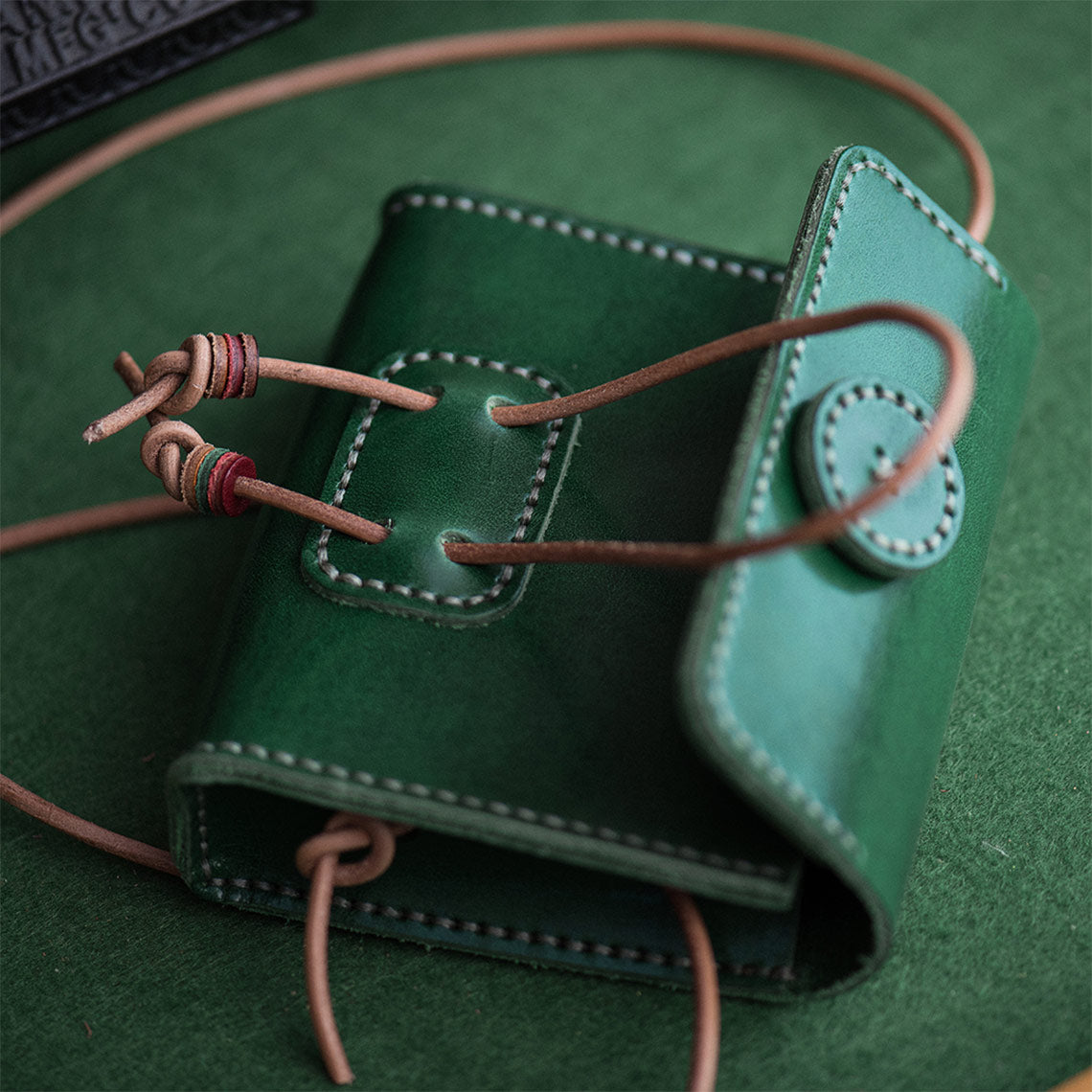 G8activist® Full Grain Leather Mini Square Bag DIY Kit - Image 6