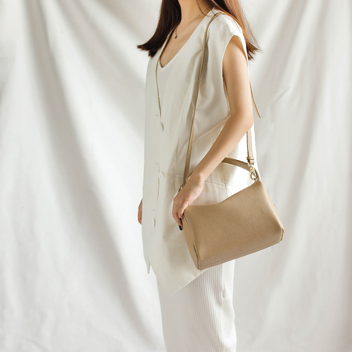 G8activist® Top Grain Leather Design Pillow Bag DIY Kit - Image 4