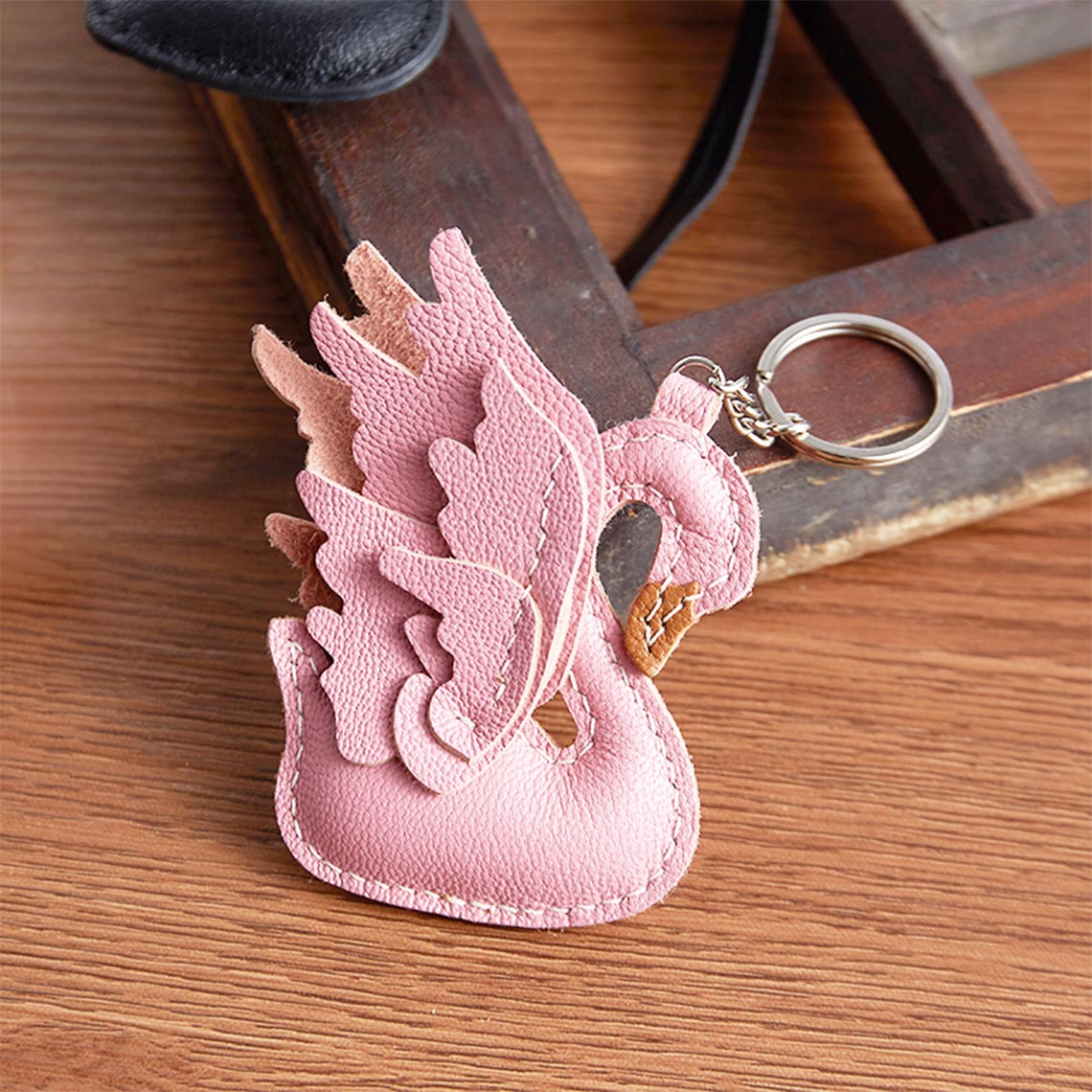 G8activist® Leather Swan Bag Charm DIY Kit - Image 7